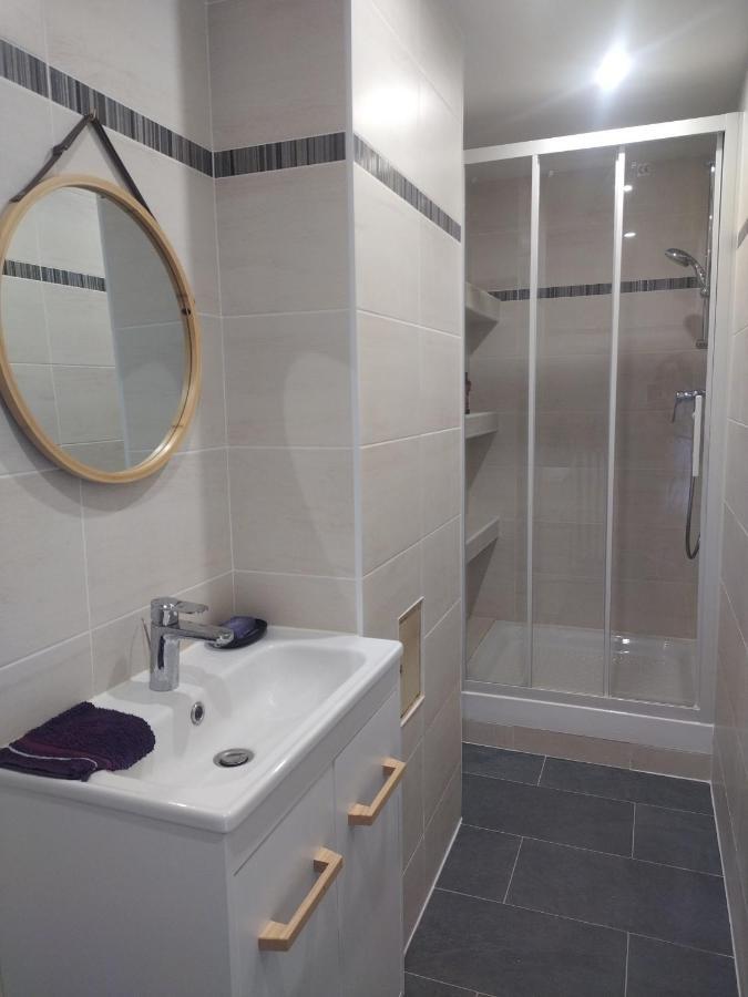 Chambre Au Manoir De L'Onde, Au Bord De L'Yonne, Pres De Sens Villeperrot Exteriör bild